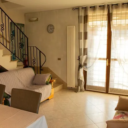 Garda Casa Camelia *